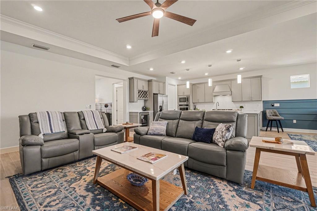 EDGEWATER SHORES - Residential