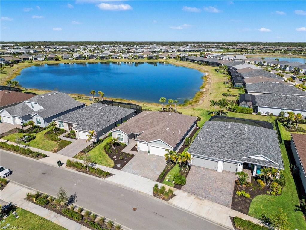 EDGEWATER SHORES - Residential