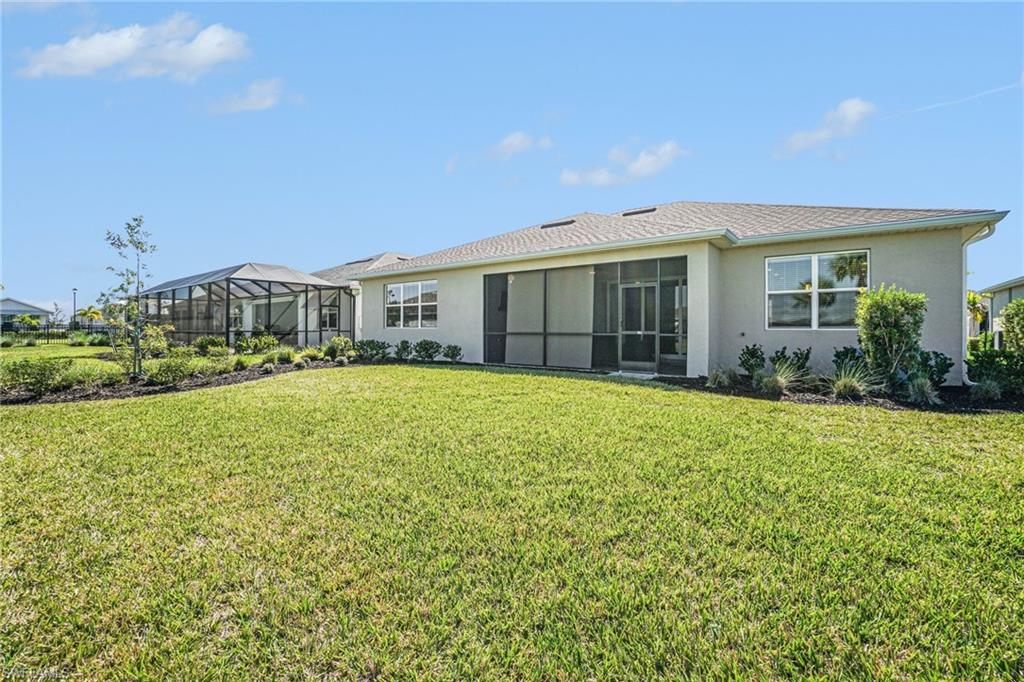 EDGEWATER SHORES - Residential