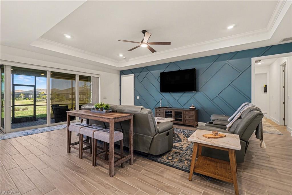 EDGEWATER SHORES - Residential