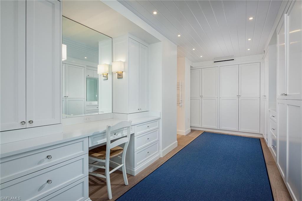 BEACH HOUSE AT NAPLES CAY - Residential