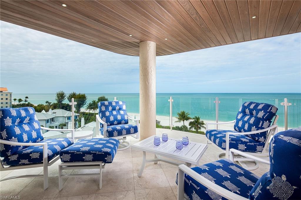 BEACH HOUSE AT NAPLES CAY - Residential