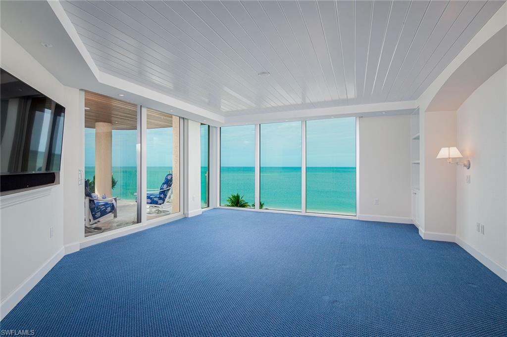 BEACH HOUSE AT NAPLES CAY - Residential