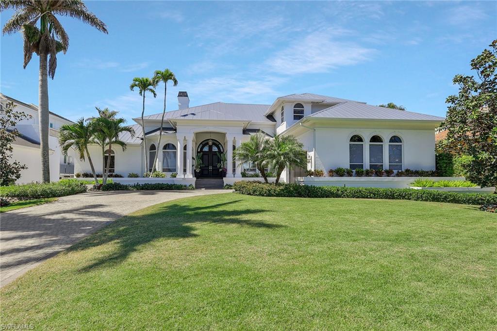311 Neapolitan WAY