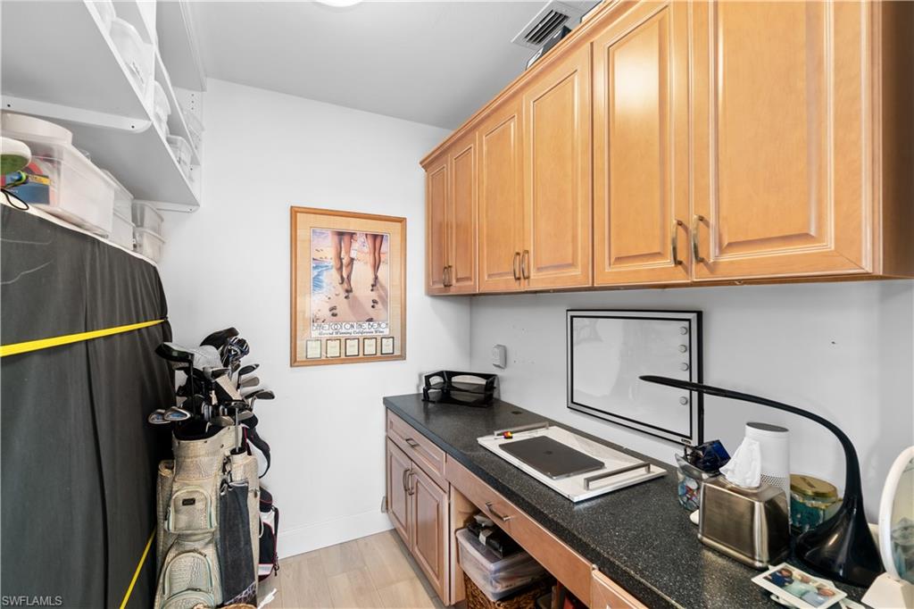 BAREFOOT BEACH CLUB - Residential