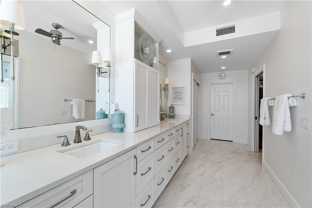 BAREFOOT BEACH CLUB - Residential