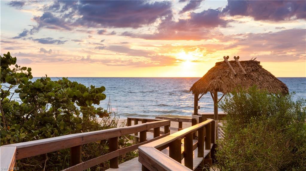 BAREFOOT BEACH CLUB - Residential