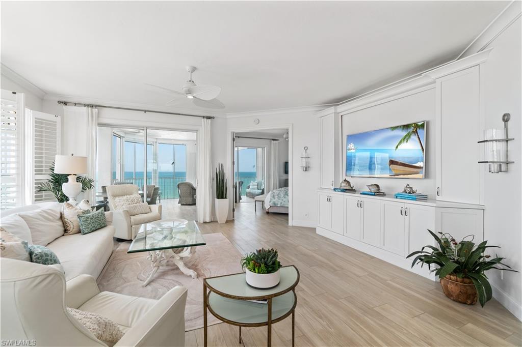 BAREFOOT BEACH CLUB - Residential