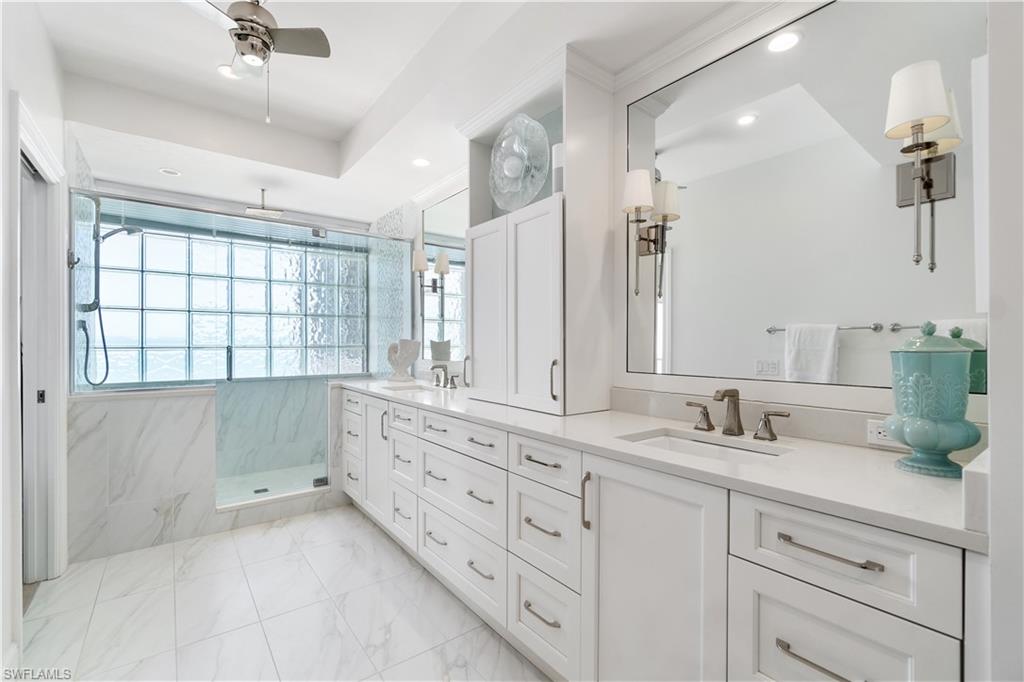 BAREFOOT BEACH CLUB - Residential