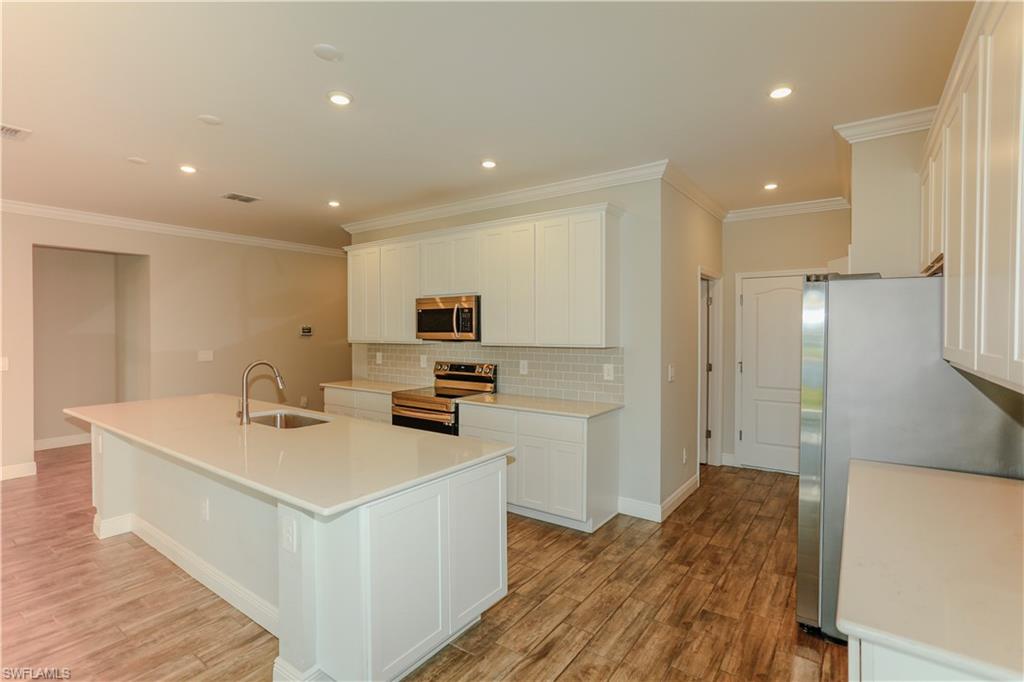 BRIGHTWATER - Residential Lease