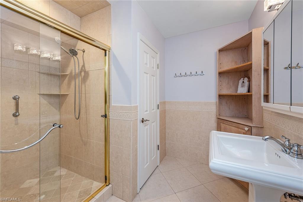 KEEWAYDIN ISLAND - Residential