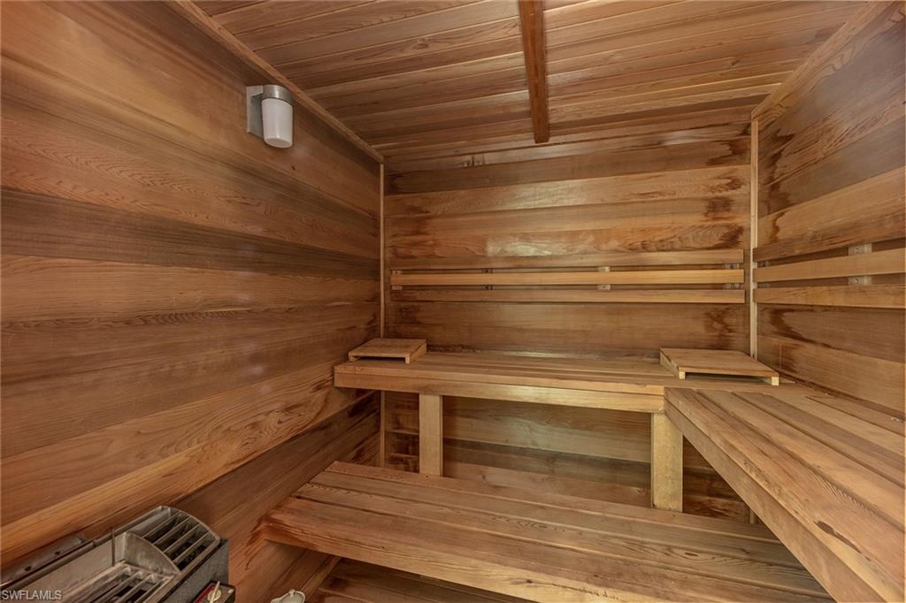 KEEWAYDIN ISLAND - Residential