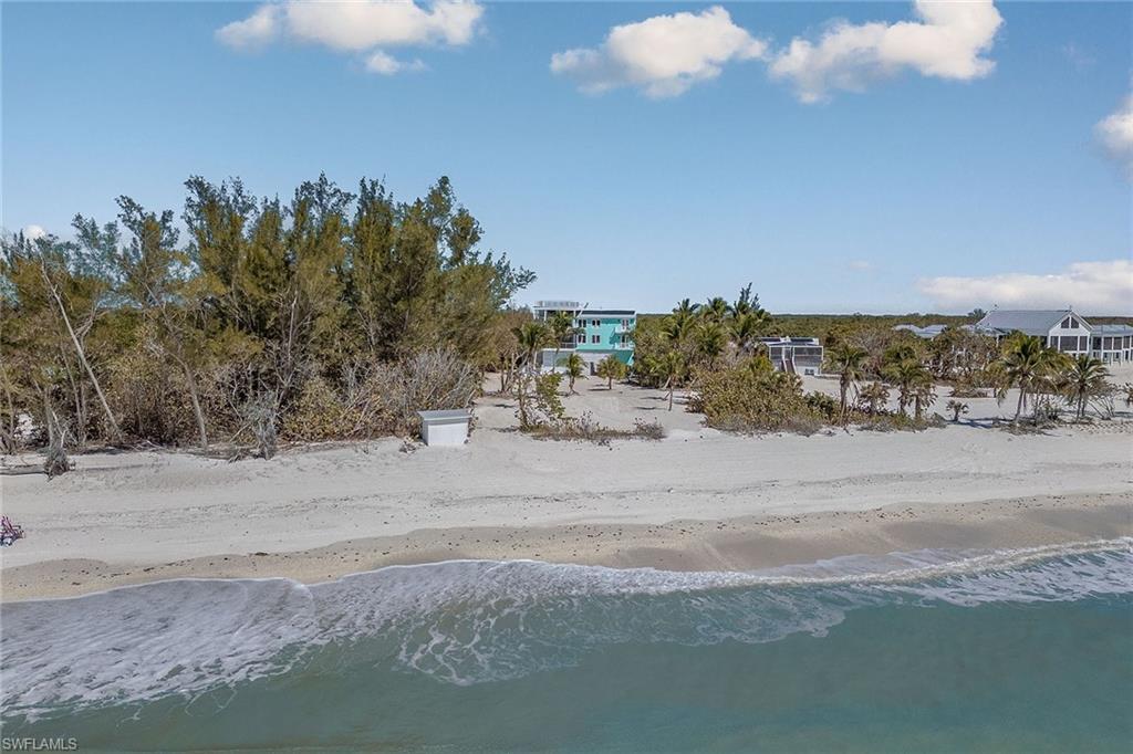 KEEWAYDIN ISLAND - Residential