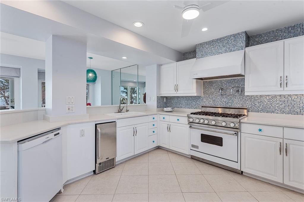 KEEWAYDIN ISLAND - Residential