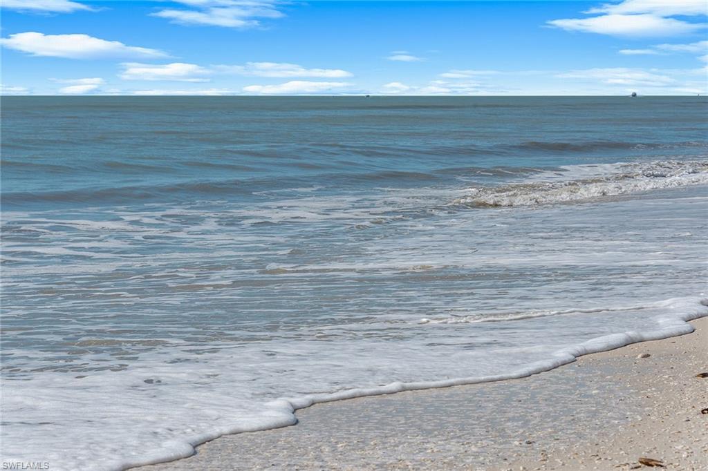 KEEWAYDIN ISLAND - Residential