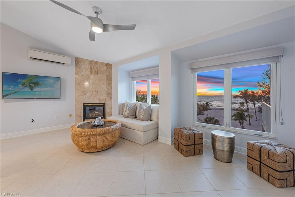 KEEWAYDIN ISLAND - Residential