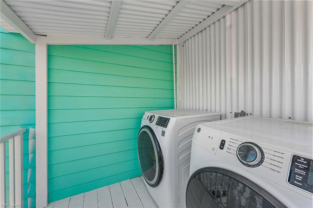 KEEWAYDIN ISLAND - Residential