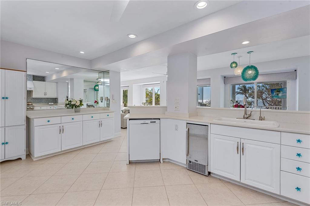 KEEWAYDIN ISLAND - Residential