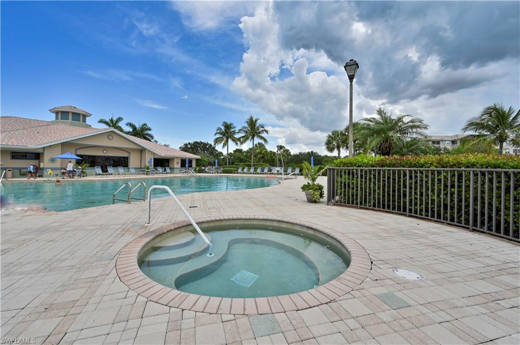 HERITAGE COVE I - Residential