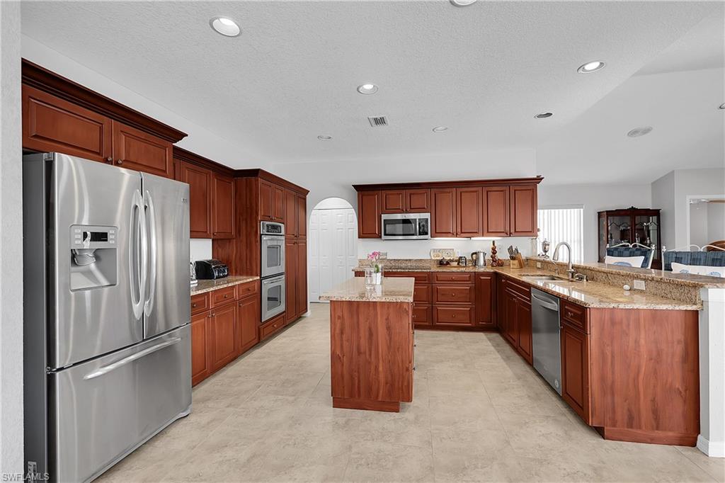 ADMIRALS POINT - Residential