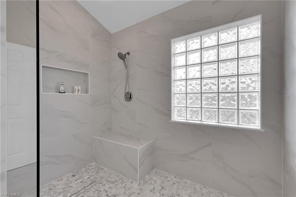 ADMIRALS POINT - Residential