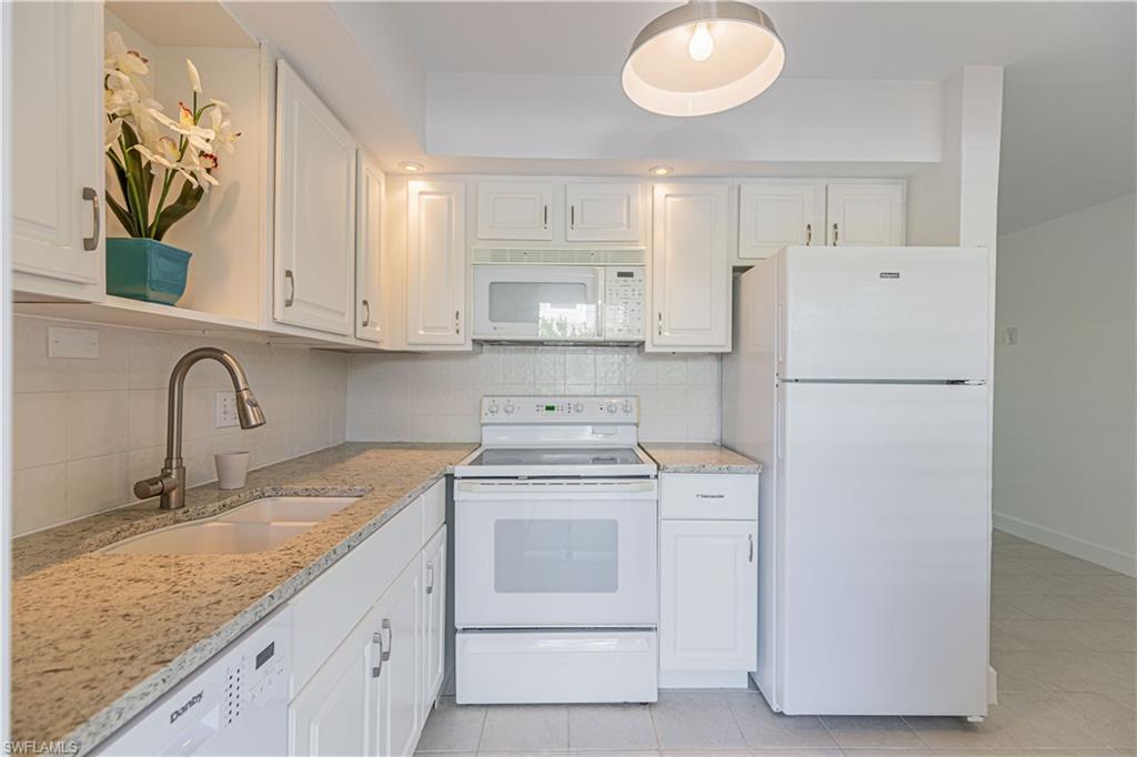 GARDEN MANOR - Residential