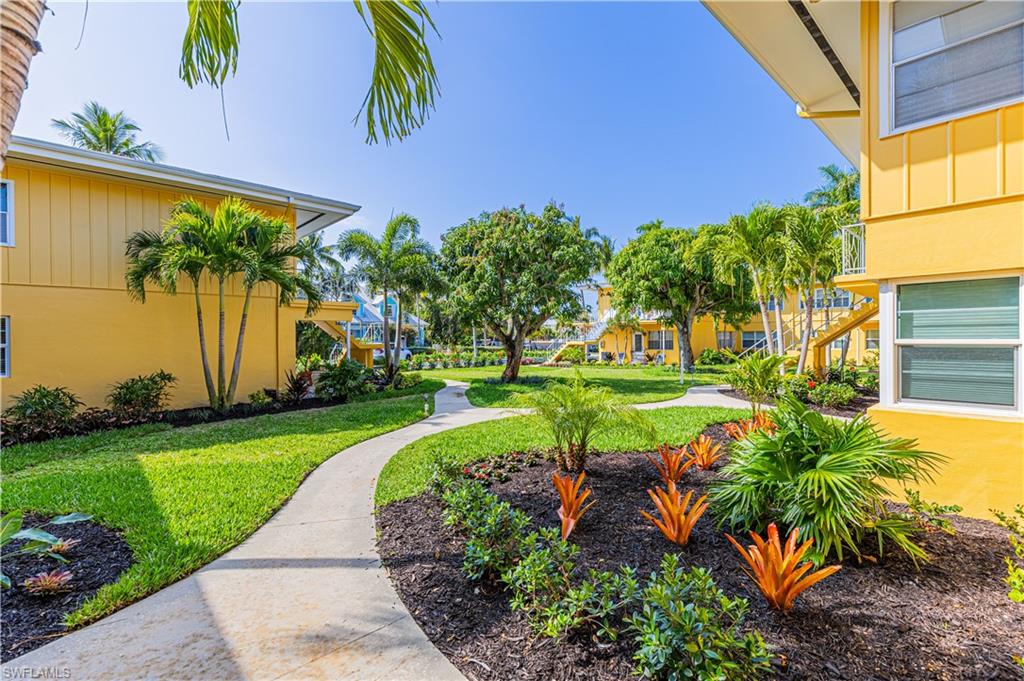 GARDEN MANOR - Residential