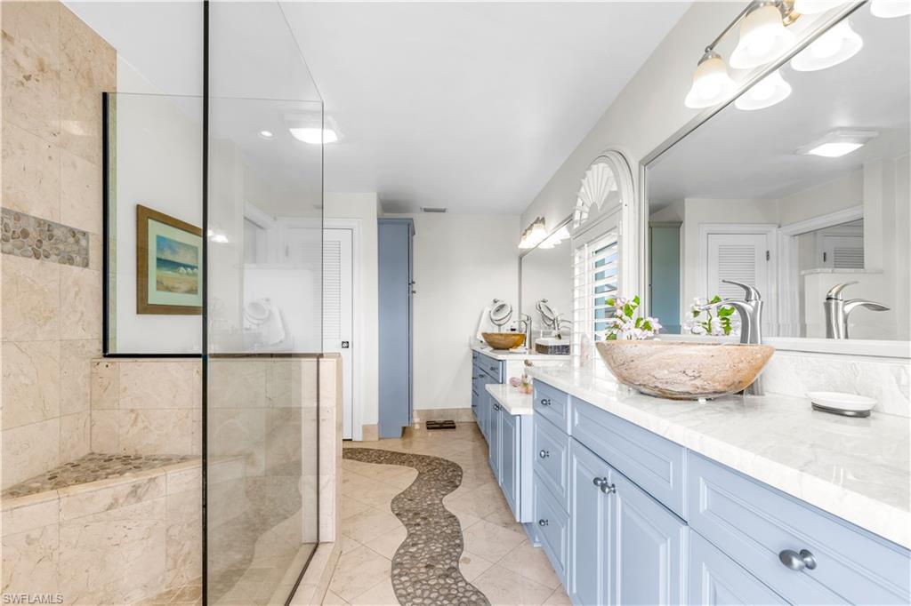 LITTLE HICKORY SHORES - Residential