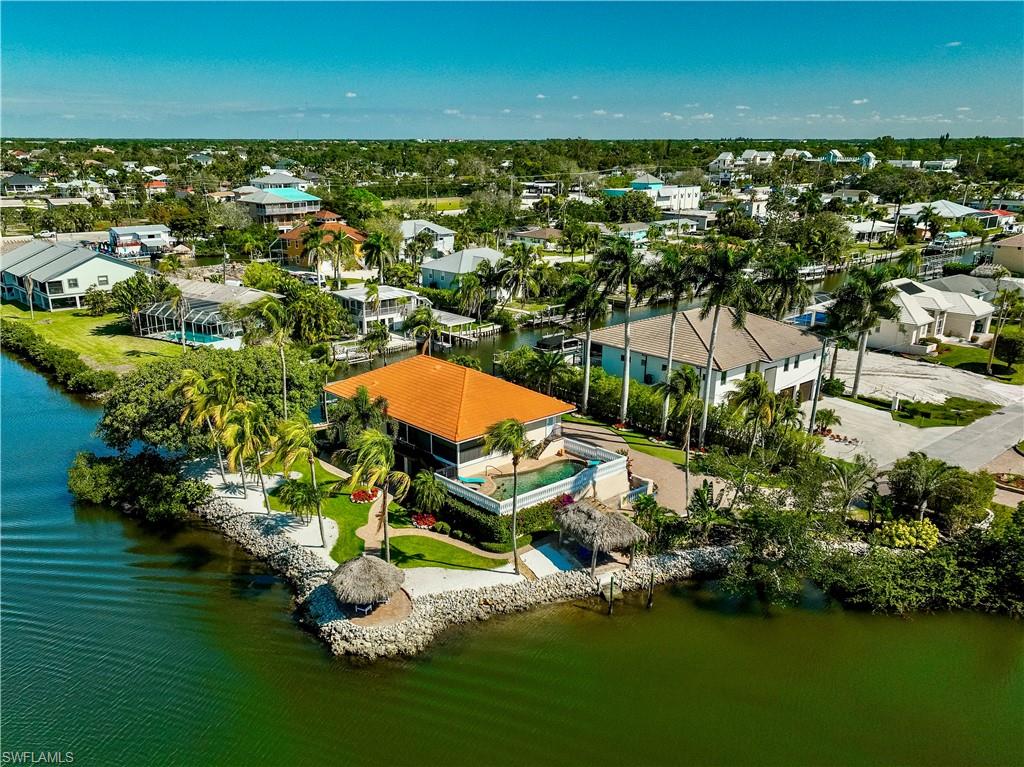 LITTLE HICKORY SHORES - Residential