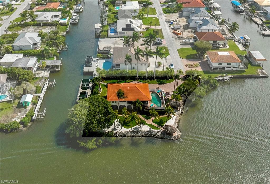 LITTLE HICKORY SHORES - Residential