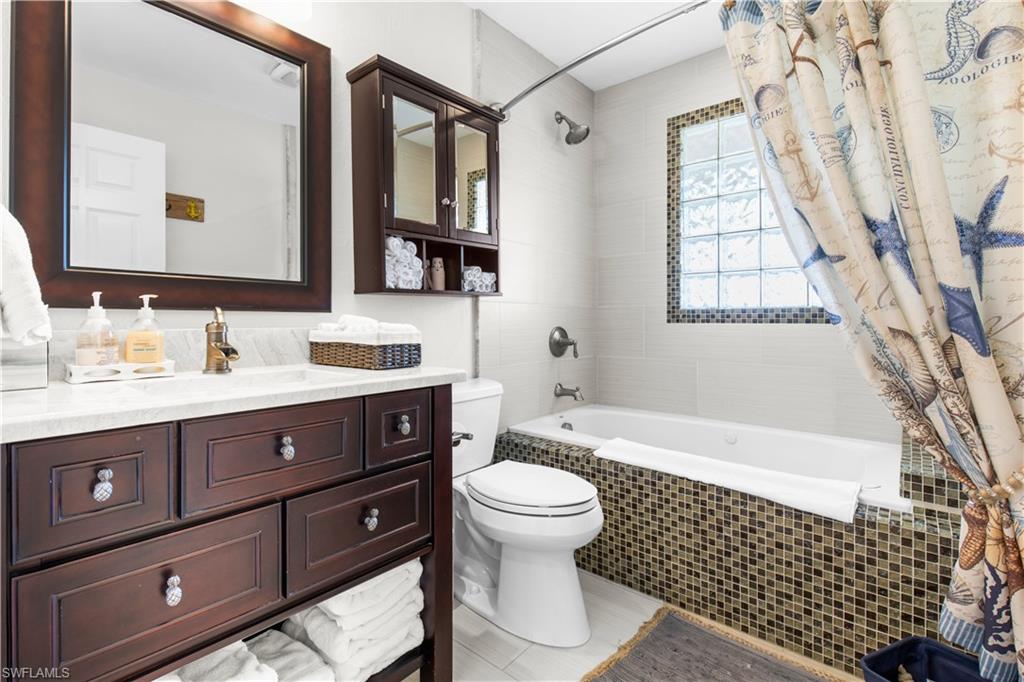 LITTLE HICKORY SHORES - Residential