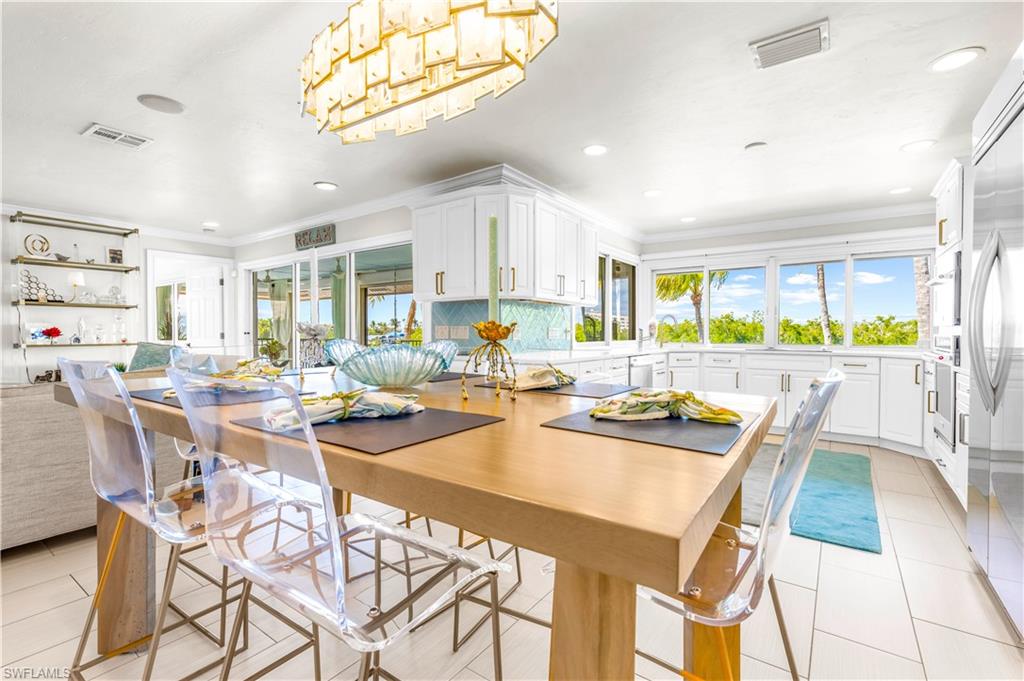 LITTLE HICKORY SHORES - Residential