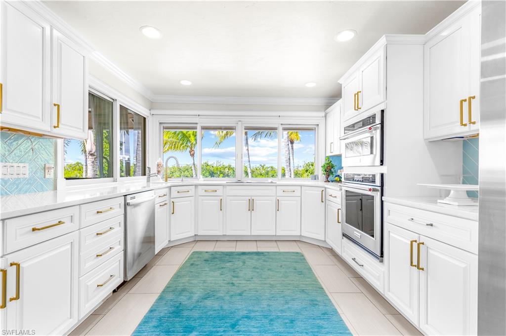 LITTLE HICKORY SHORES - Residential