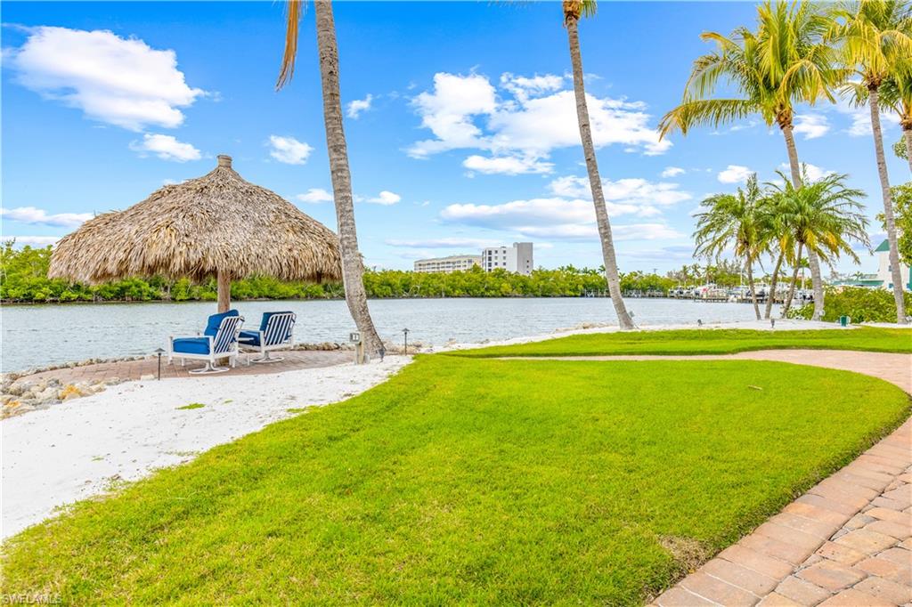 LITTLE HICKORY SHORES - Residential