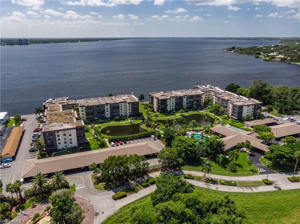 SCHOONER BAY - Residential