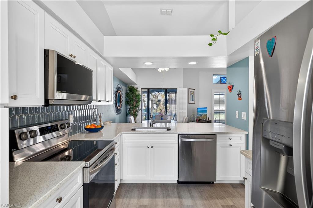 VILLAS FIVE - Residential