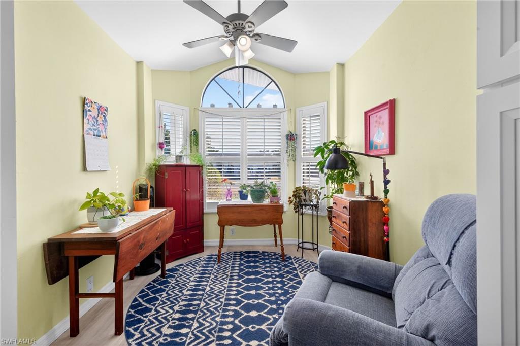 VILLAS FIVE - Residential