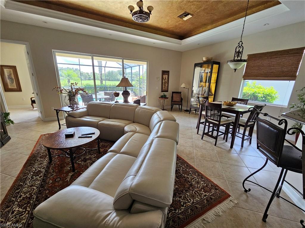 HERITAGE BAY - Residential