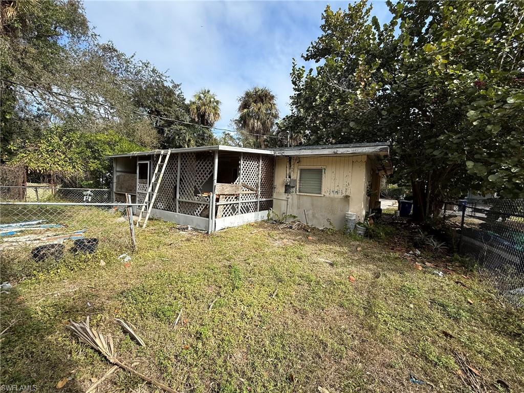 RUSSELL PARK - Residential