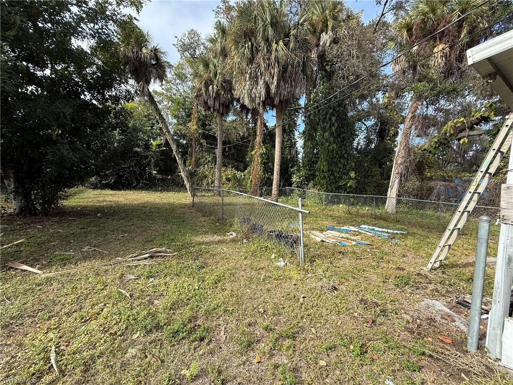 RUSSELL PARK - Residential