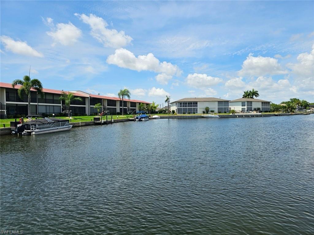 VERSAILLES CONDO - Residential
