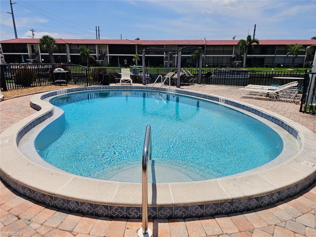 VERSAILLES CONDO - Residential