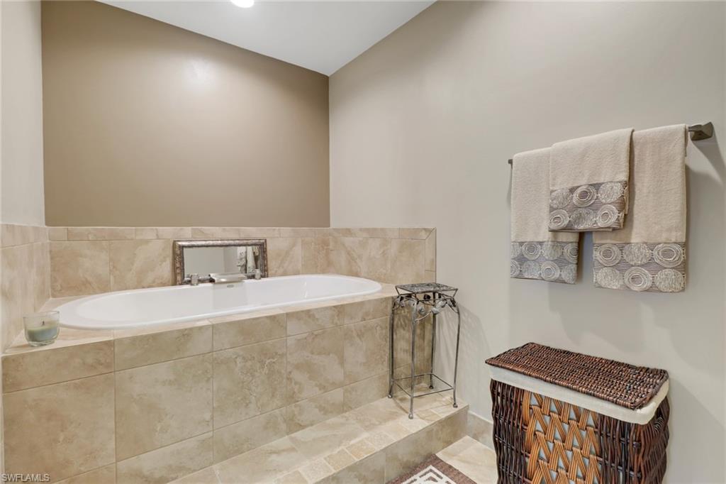 EAGLE CREEK - Residential