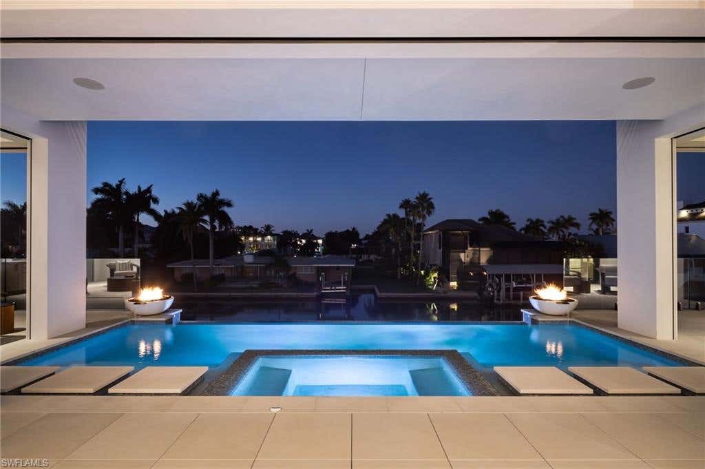 Photo of 223 Bayview AVE, NAPLES, FL 34108 (MLS # 226018030)