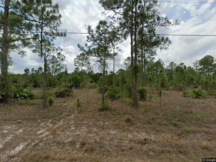 Half-acre lot for sale —an excellent opportunity to build your dream home or invest in land with great potential. This spacious property offers plenty of room for a custom build, outdoor living, or future expansion. Conveniently located with easy access to nearby amenities, making it ideal for both homeowners and investors.