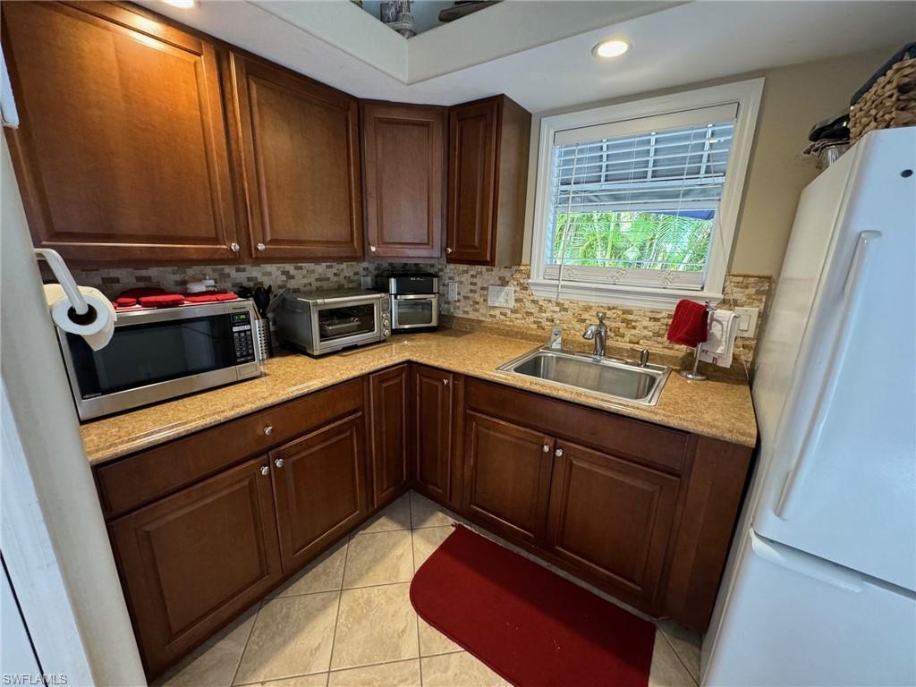 RIVERBEND MOTORCOACH RESORT - Land