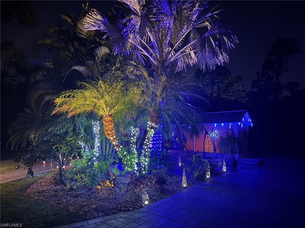 RIVERBEND MOTORCOACH RESORT - Land