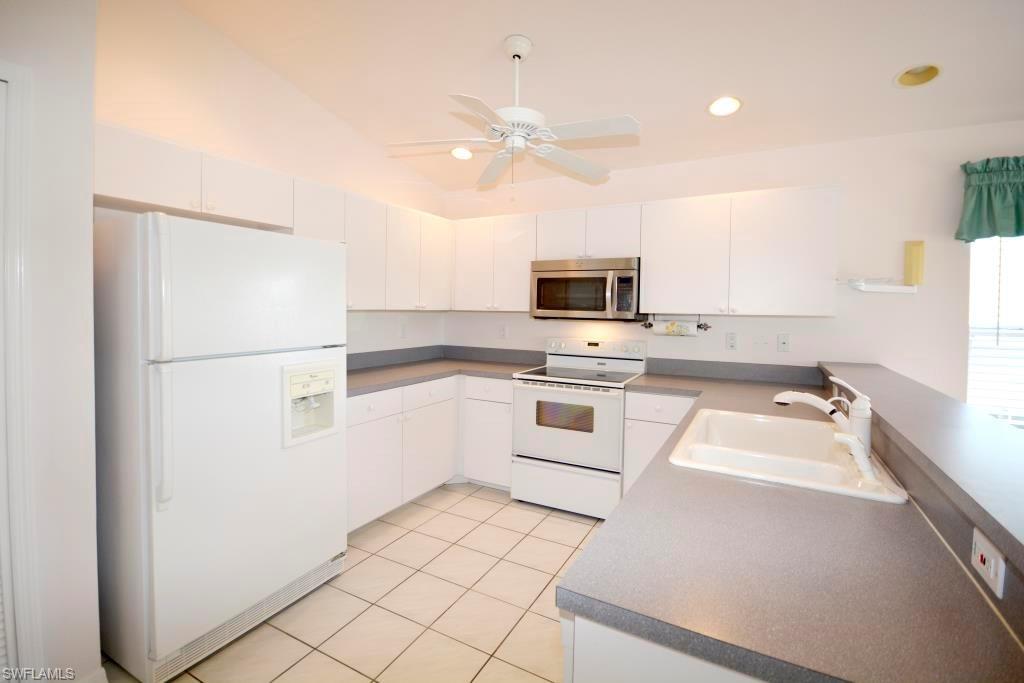 SABAL SPRINGS GOLF AND RACQUET CLUB - Residential