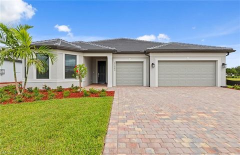 17043 Bishop BLVD ALVA FL 33920
