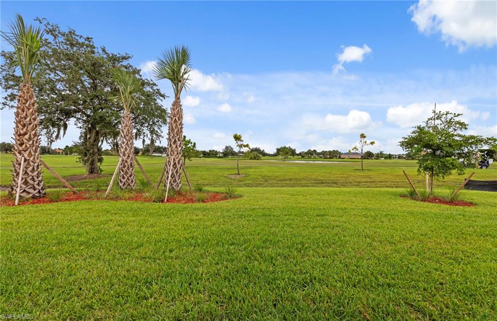 COUNTRY CLUB - Residential